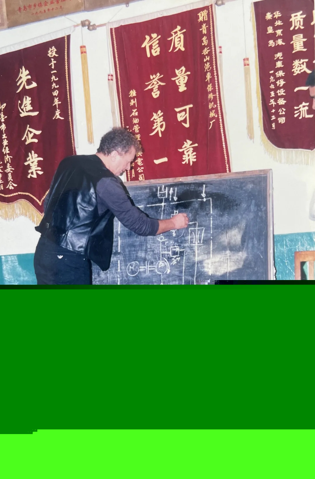 國內(nèi)首臺橫梁舉升機