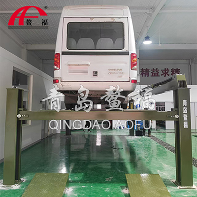 四柱舉升機